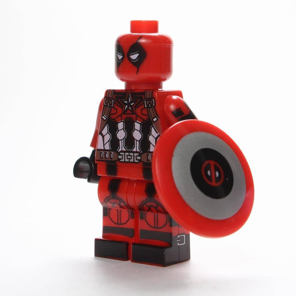 Wisecracking Mercenary Red-Suit Rogue Fighter Patriot Sentinel Figurine