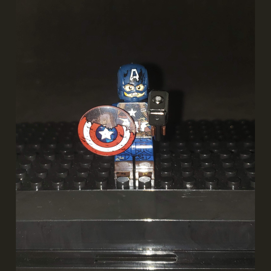Avengers Captain America with Damaged Shield Figurine