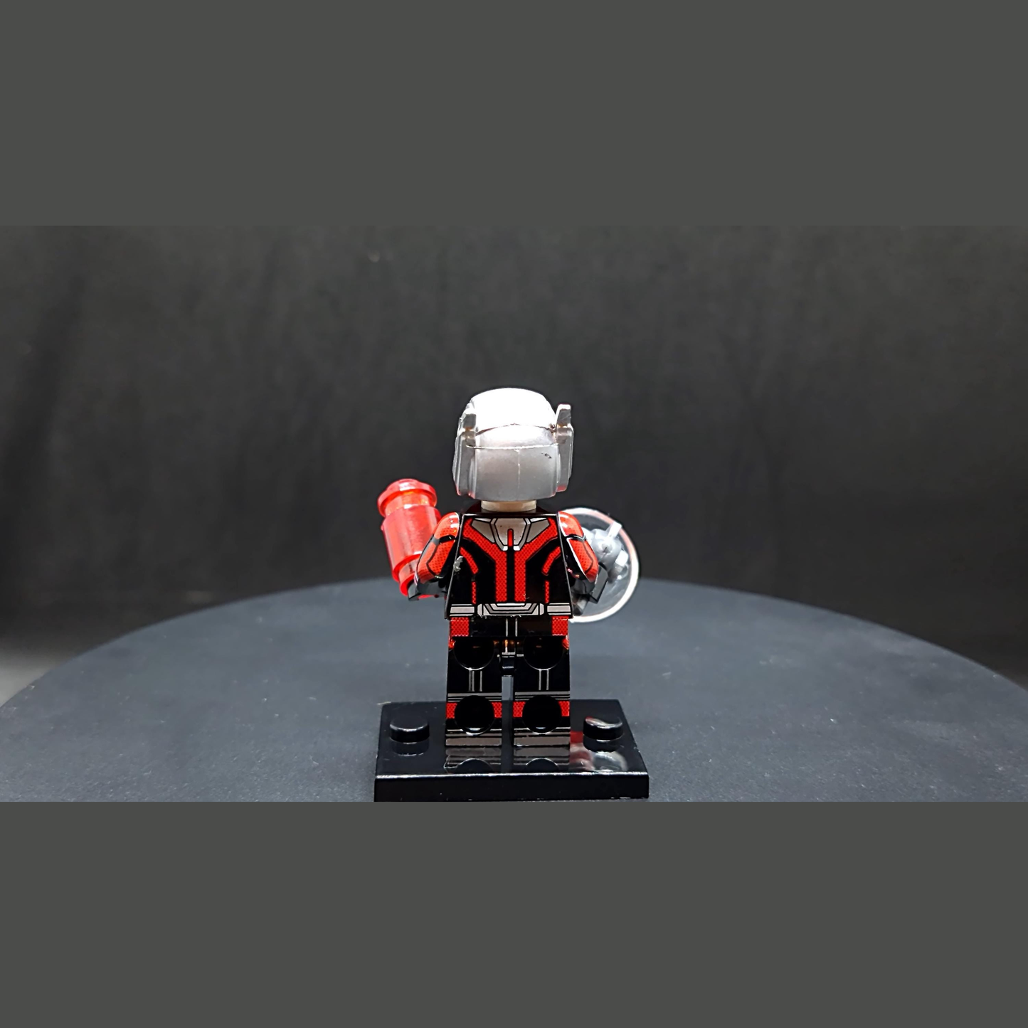 Marvel Avenger Ant-Man Figurine
