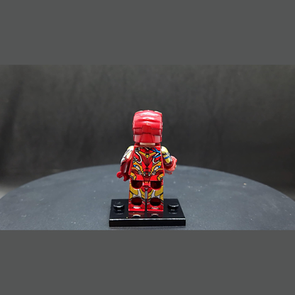 Marvel Avengers Iron Man Figurine