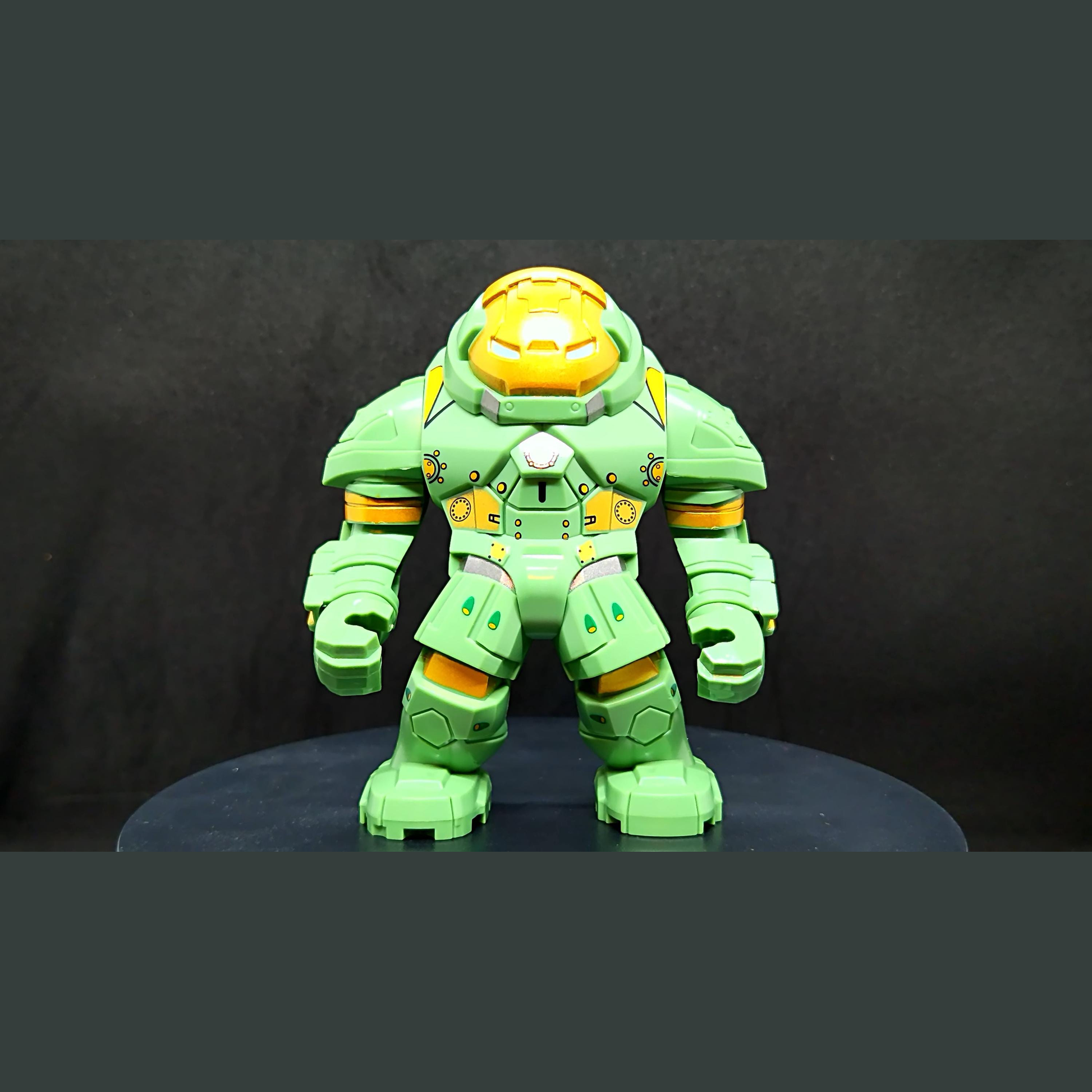 Marvel Avengers Ironman MK37 Hammerhead/Scuba Hulkbuster Figurine