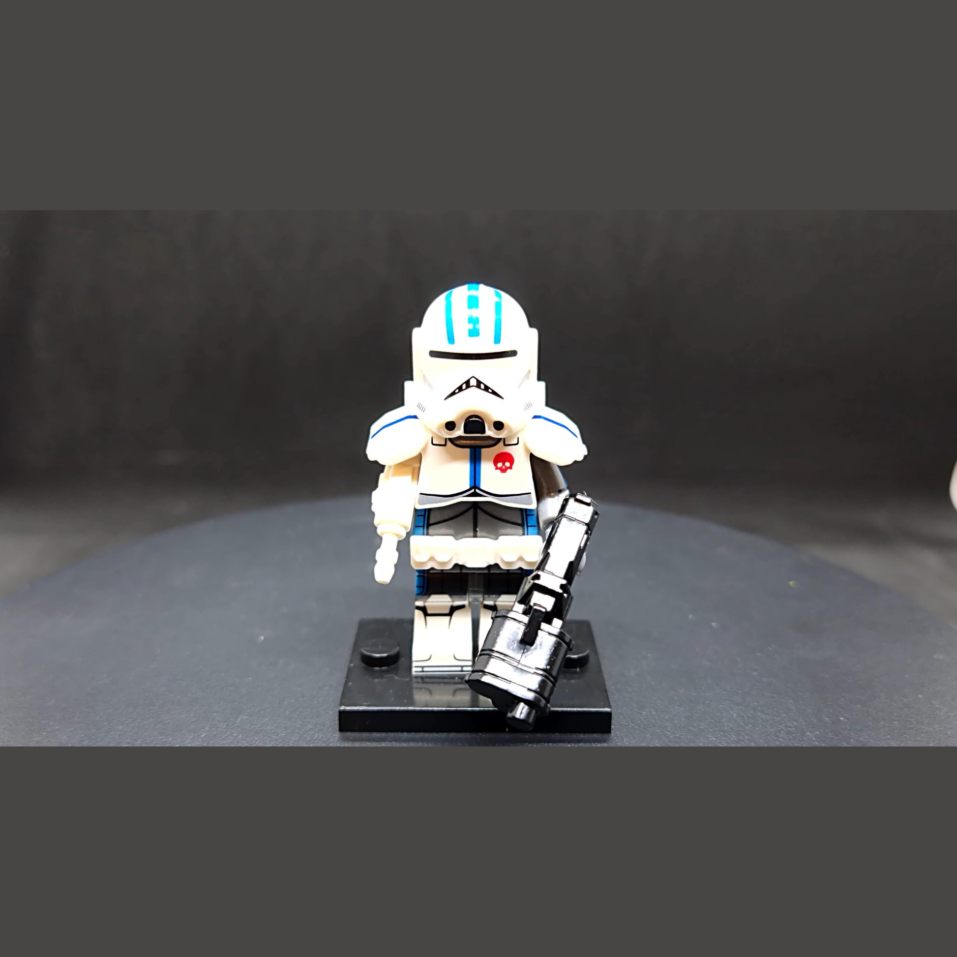 Custom-Compatible Elite Clone Minifigure Set – Brick Building Fit