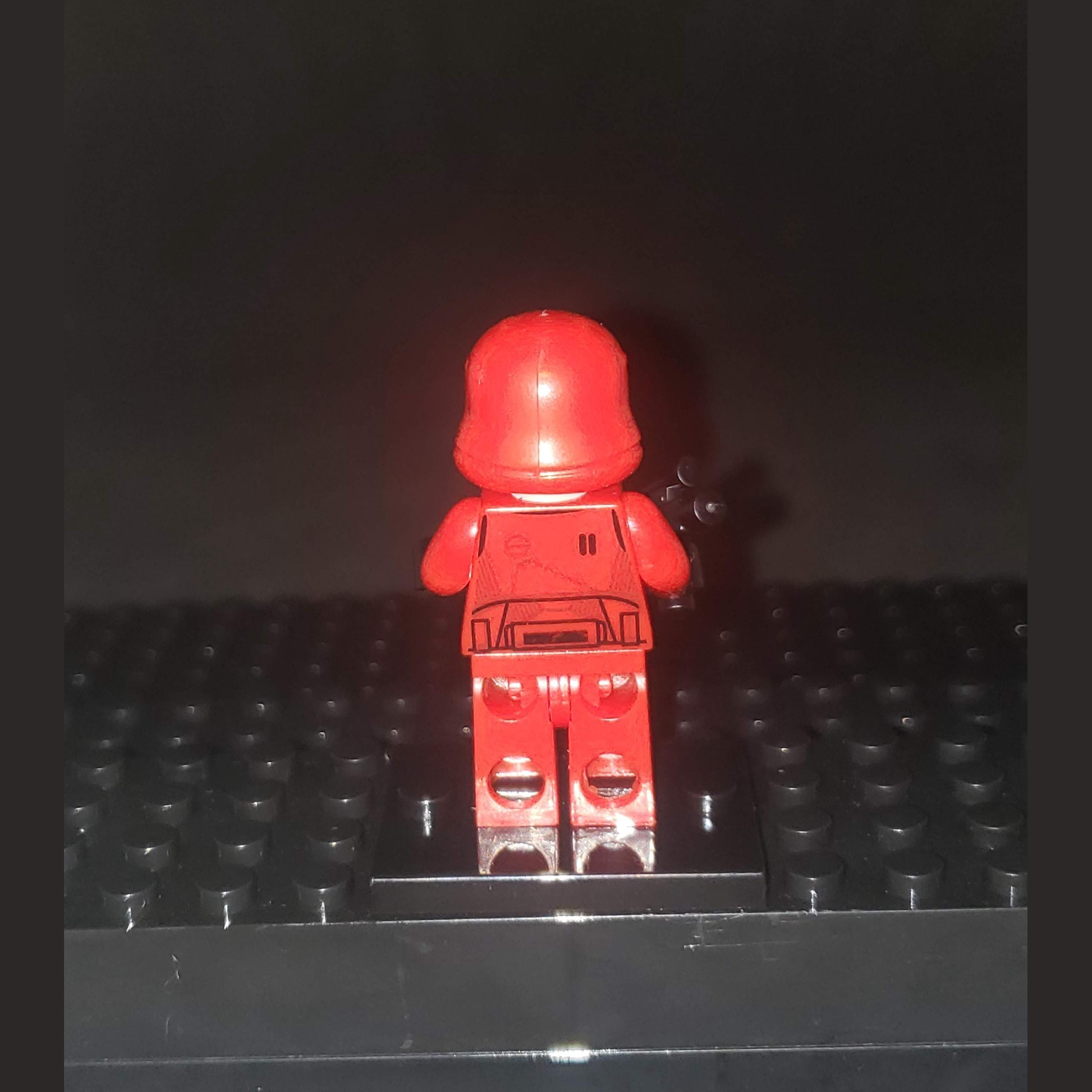 Custom-Compatible Red Armored Trooper Minifigure – Brick Building Fit