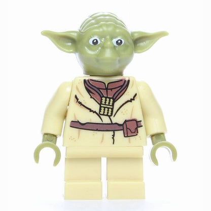 Bargain Brix Action Figures Ancient Galactic Master Figurine – Green Energy Blade Guardian
