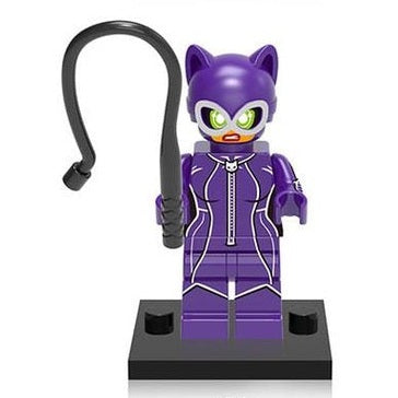 Bargain Brix City of Shadows Obsidian Cat Collectible Figurine