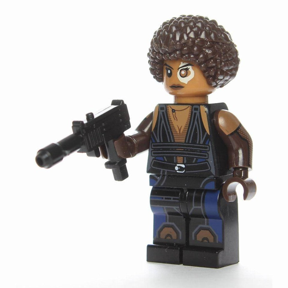 Bargain Brix Wisecracking Mercenary Lucky Rogue Operative Figurine
