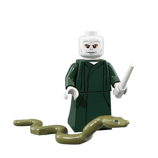 Bargain Brix Wizarding Realms Dark Serpent Sorcerer with Serpent Figurine