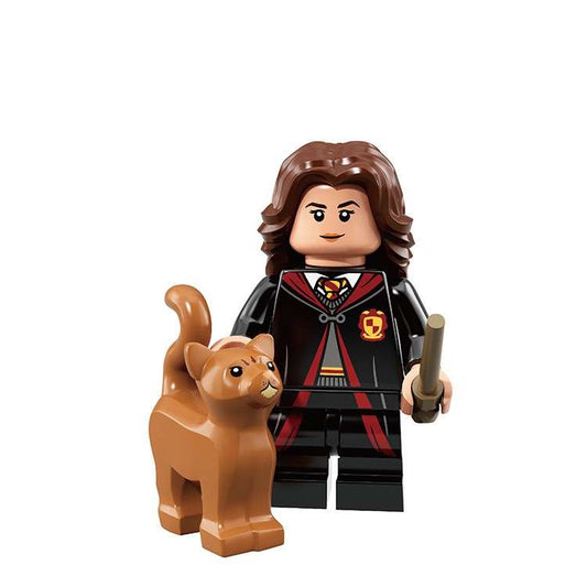 Bargain Brix Wizarding Realms Strategic Sorceress with Feline Figurine